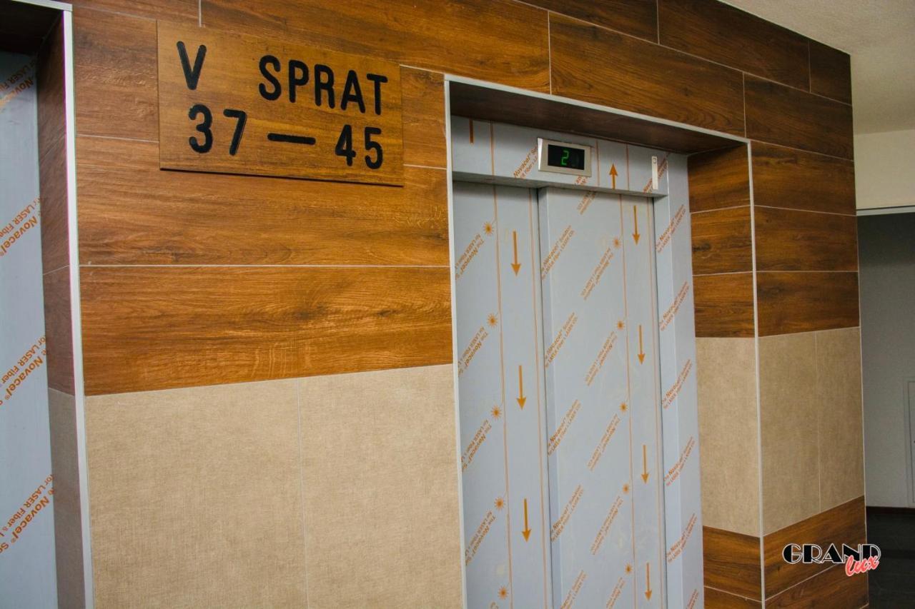 Grand Lux Apartment Doboj Exterior foto